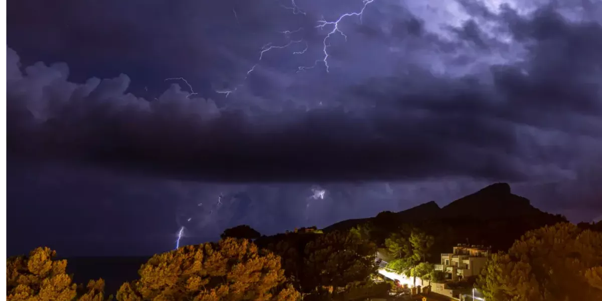 Imagen de una tormenta eléctrica / EFE