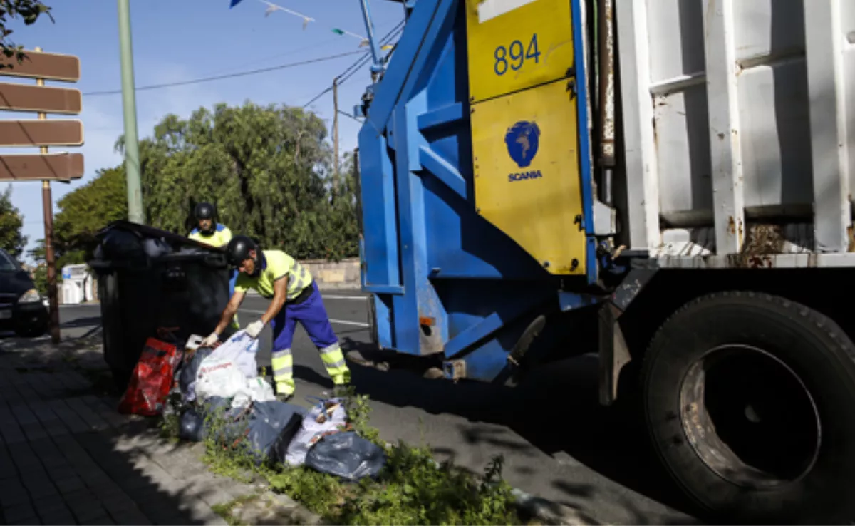 Trabajadores del servicio de recogida de residuos de Las Palmas de Gran Canaria / AH