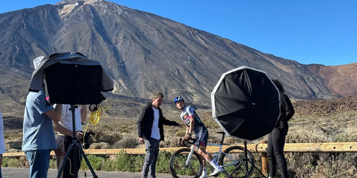 Imagen de uno d elos rodajes en el Teide / CLÚSTER AUDIOVISUAL