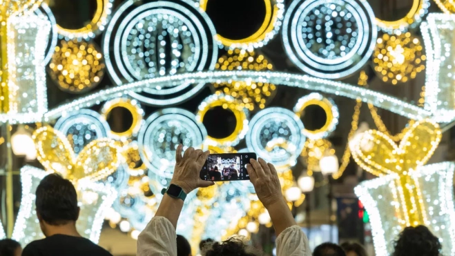 Imagen del encendido de luces en Triana la pasada Navidad 2024 / LPA PROMOCIÓN Imagen del encendido de luces en Triana la pasada Navidad 2024 / LPA PROMOCIÓN