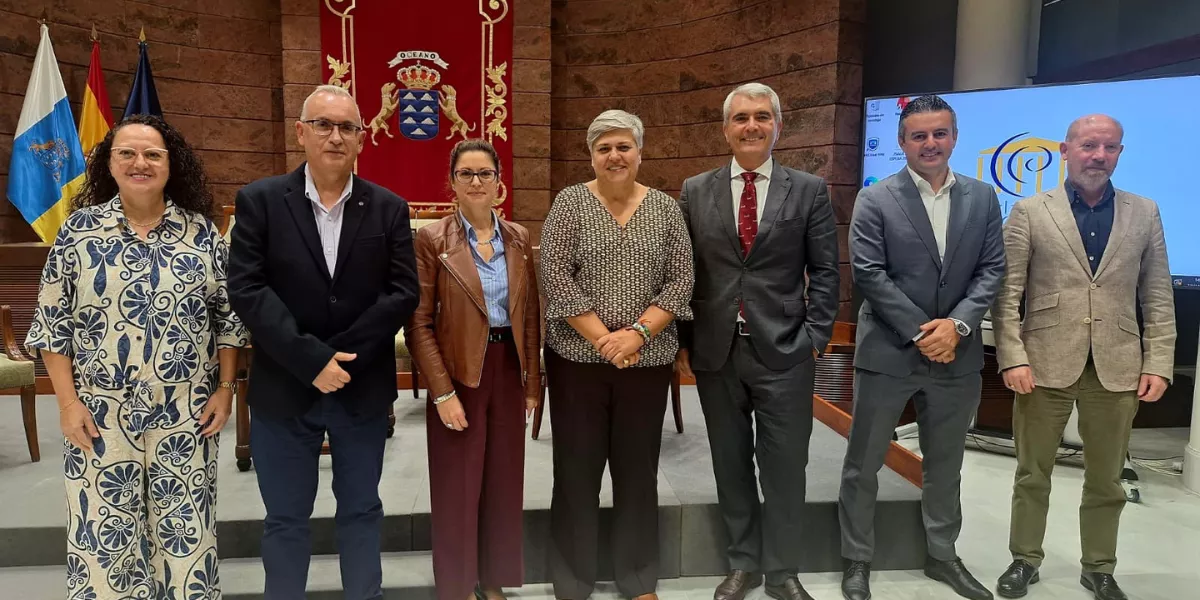 El evento congregó a casi un centenar de asistentes presenciales  CEDIDA