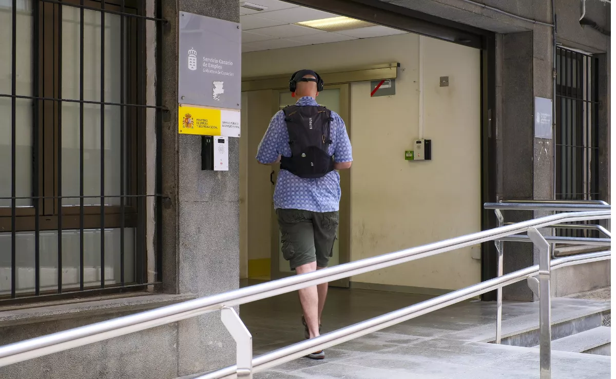 Una oficina de empleo en Canarias / EFE