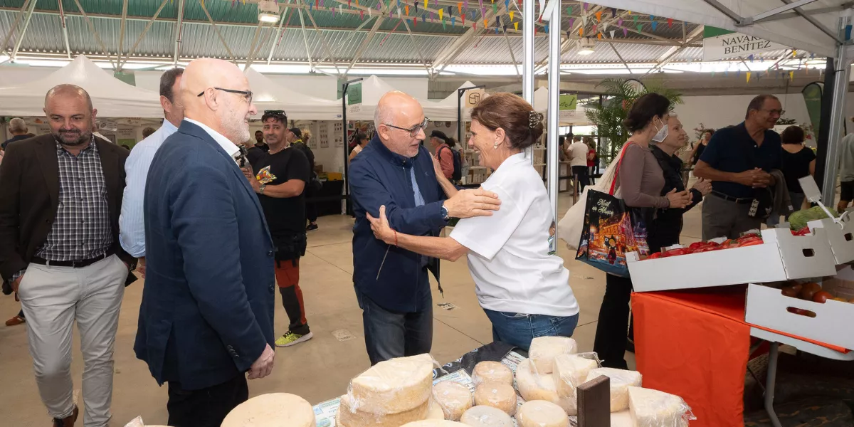 Uno de los puestos de la Feria de Km. 0 / CABILDO DE GRAN CANARIA