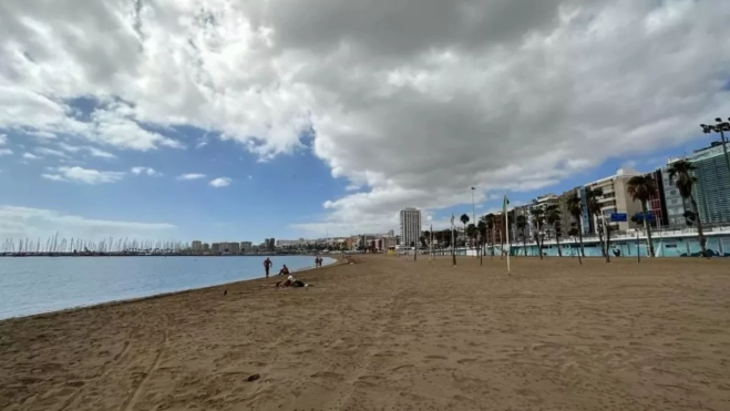 En la imagen la playa de las Alcaravaneras / AH En la imagen la playa de las Alcaravaneras / AH
