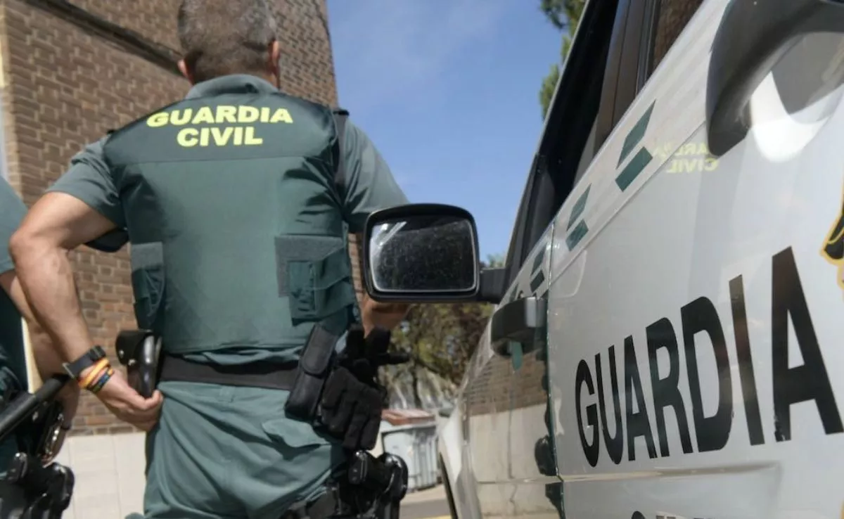 Guardia civil durante un operativo. /Archivo