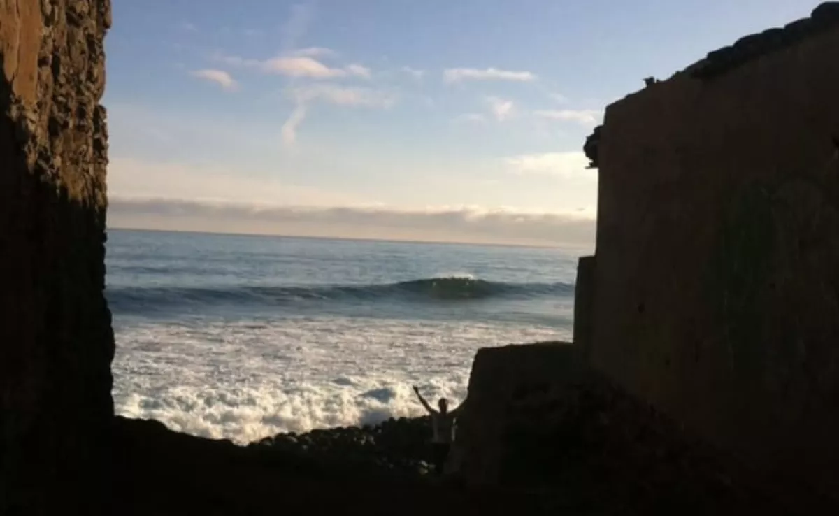 La ola de El circo, en la costa de San Felipe, una de las rompientes que podría verse afectada por el proyecto. / PLATAFORMA COSTA SAN FELIPE