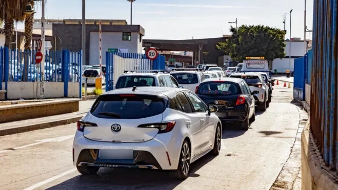 Vista del paso fronterizo de Beni Enzar, Melilla / EFE