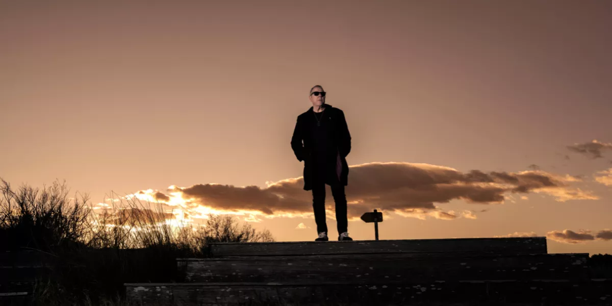 Revólver abre el 2026 celebrando los 30 años de 'El Dorado' desde  Gran Canaria / CEDIDA