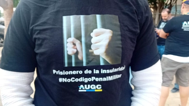 Camiseta protesta por el juicio a un guardia civil |AH