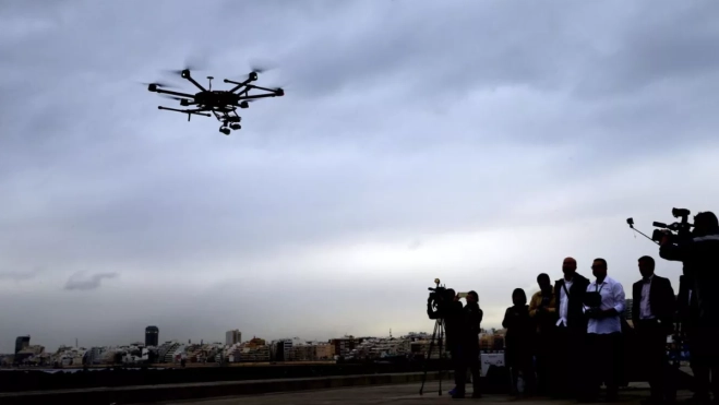En la imagen, drones que Canarias presentó en 2017 para combatir la pesca furtiva / EFE En la imagen, drones que Canarias presentó en 2017 para combatir la pesca furtiva / EFE