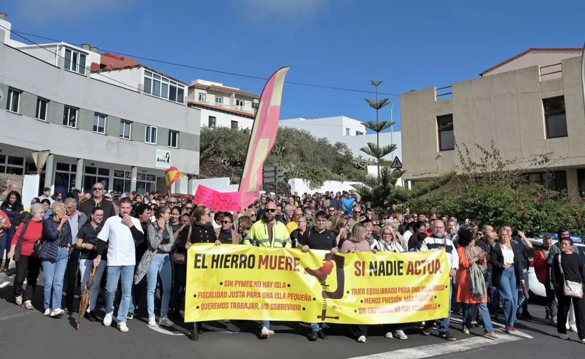 Manifestación de empresarios de El Hierro. / APYME EL HIERRO
