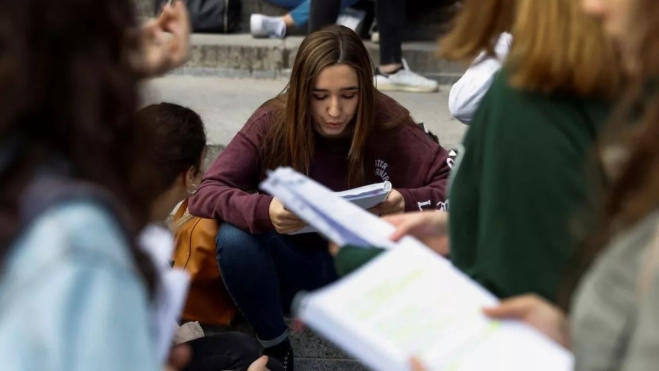 Una imagen de archivo de jóvenes / EFE Una imagen de archivo de jóvenes / EFE