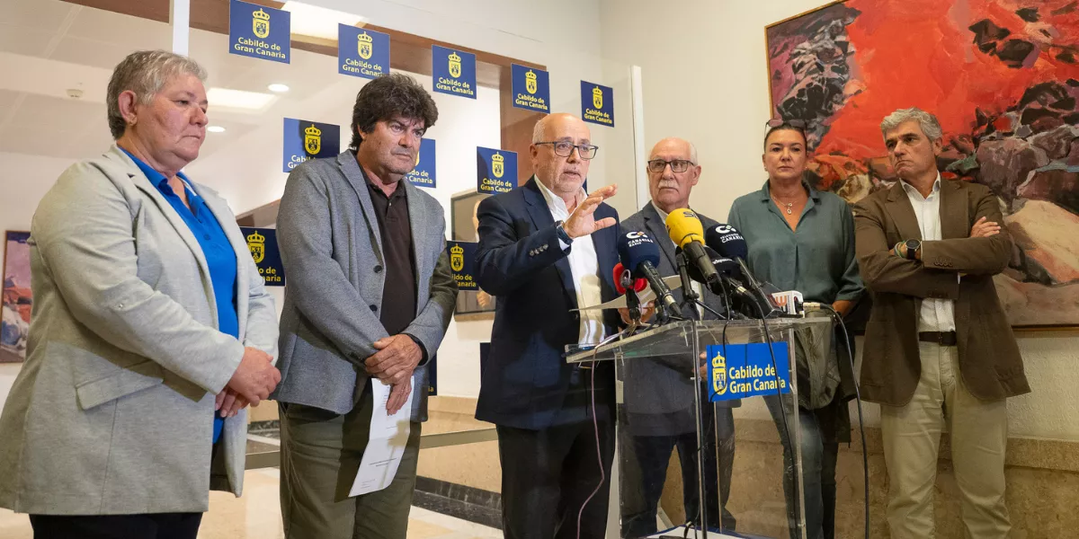 Antonio Morales junto a representantes de la pesca / CABILDO DE GRAN CANARIA