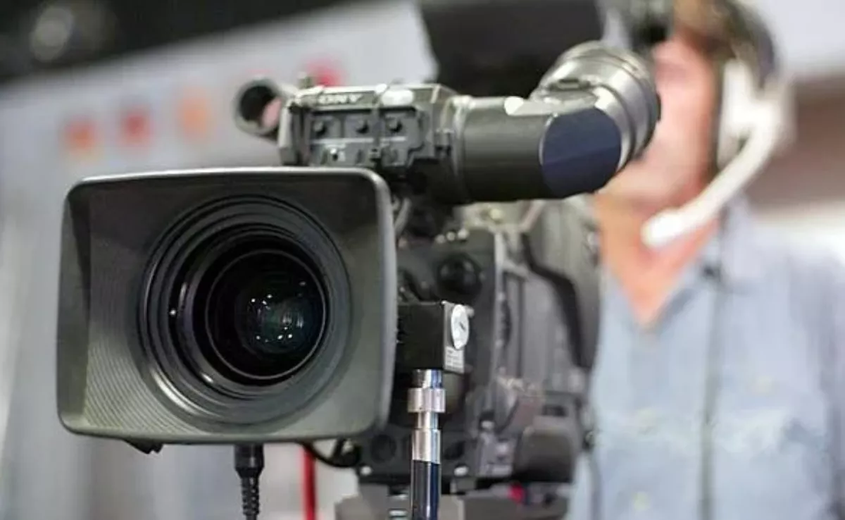 Imagen de un trabajador de la televisión / EFE