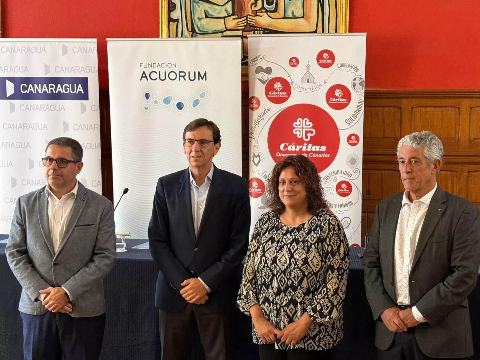 Acuorum y Canaragua redoblan su acción social en Navidad con ayudas a Cáritas y Cruz Roja. AH