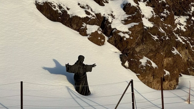 WhatsApp Image 2025 12 14 at 11.40.34 WhatsApp Image 2025 12 14 at 11.40.34