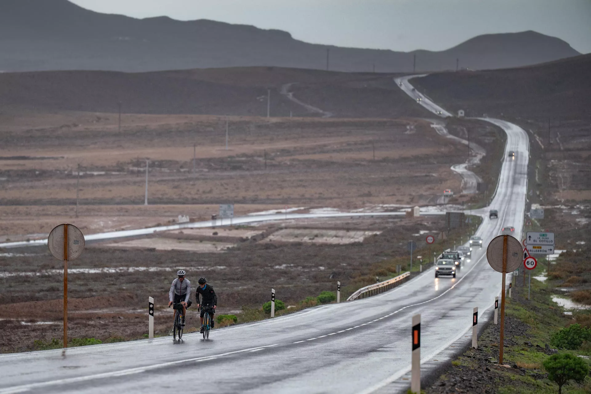 Lluvias en Fuerteventura durante la borrasca este domingo. / CARLOS DE SAÁ