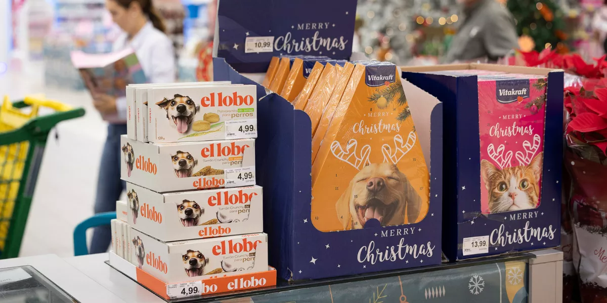 Imagen de los turrones y polvorones para animales en HiperDino / HIPERDINO