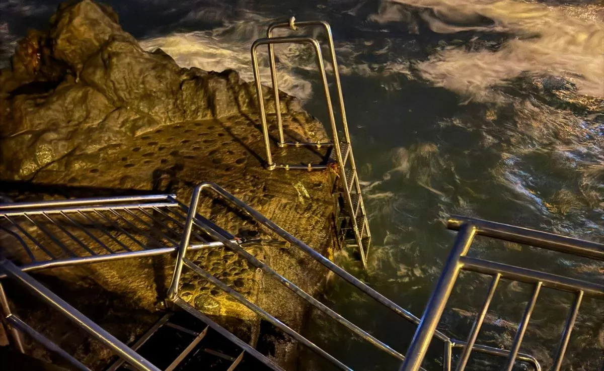 Barandillas destrozadas en Jóver, La Laguna. /Cedida