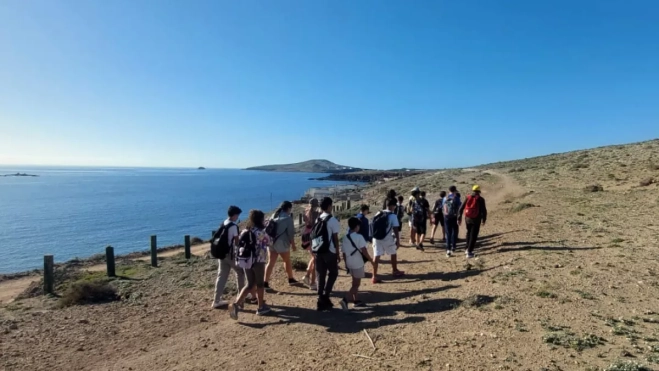 Estudiantes del IES El Calero en una actividad promovida en relación al desarrollo sostenible / CEDIDA