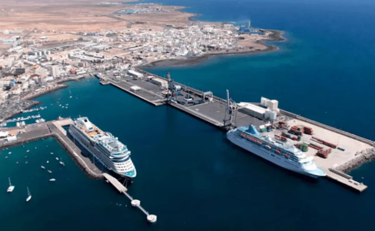 Vista general del puerto de Puerto del Rosario, en Fuerteventura. / AH