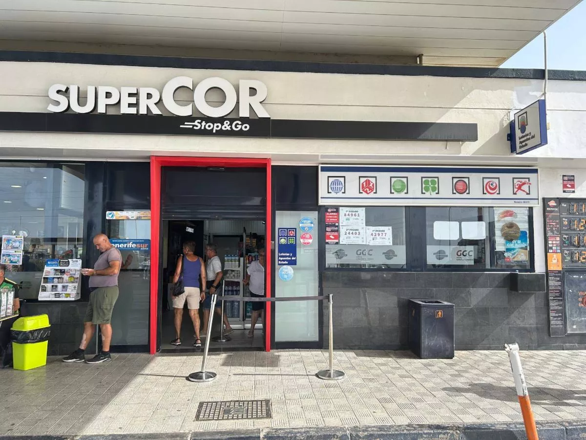 La popular 'gasolinera de la suerte' de Granadilla de Abona, donde la suerte ha vuelto a sonreir. AH