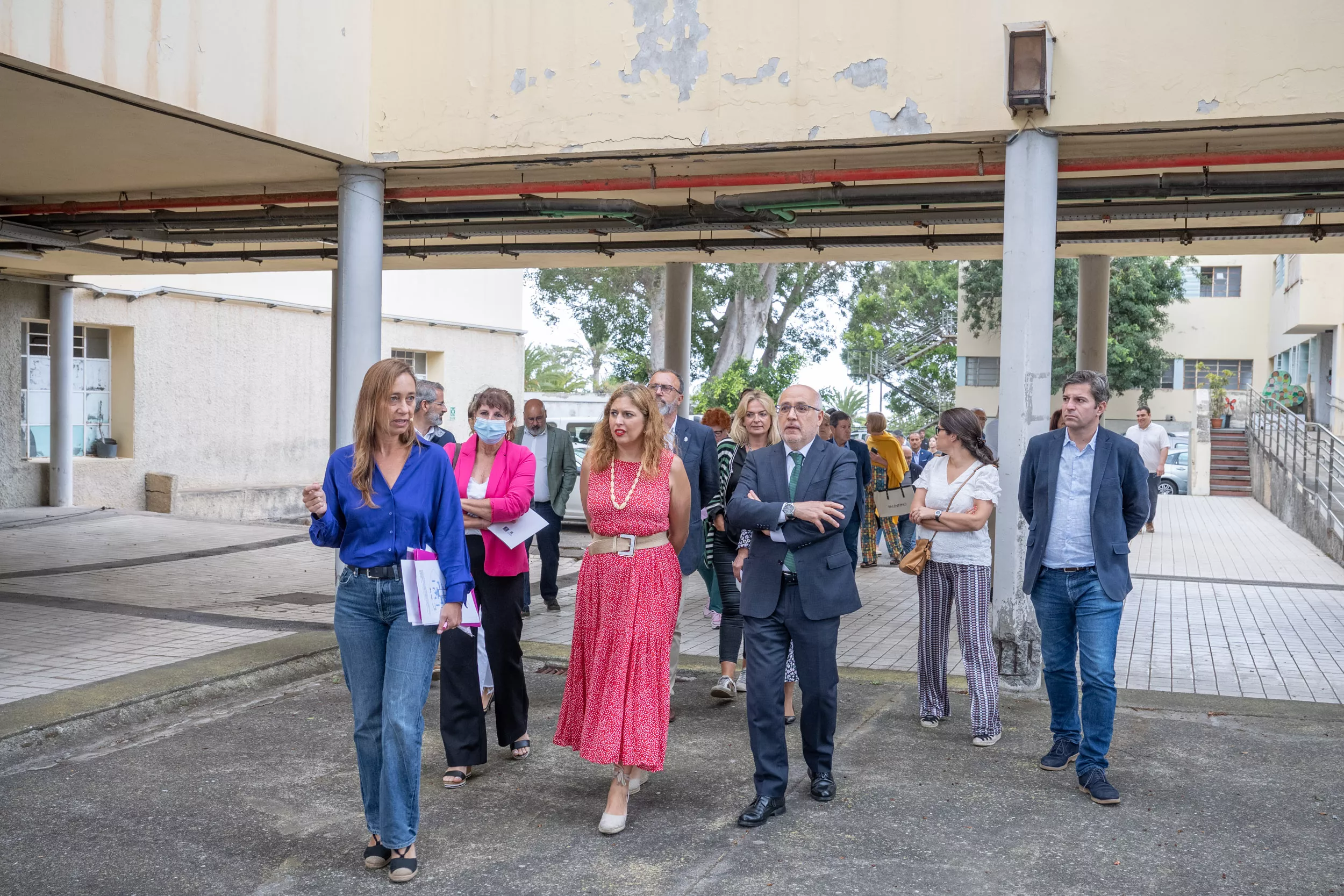 La consejera de Política Social y el presidente en la presentación de proyecto de rehabilitación. CABILDO