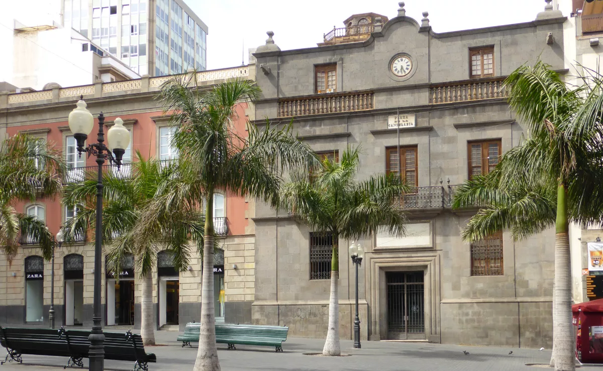 Fachada Palacio de Carta|FADG