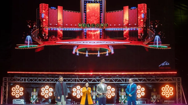 El escenario contará con 300 pantallas led, además de una plataforma giratoria y juego de alturas / EFE - ÁNGEL MEDINA