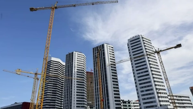 Imagen de construcción de viviendas / EFE