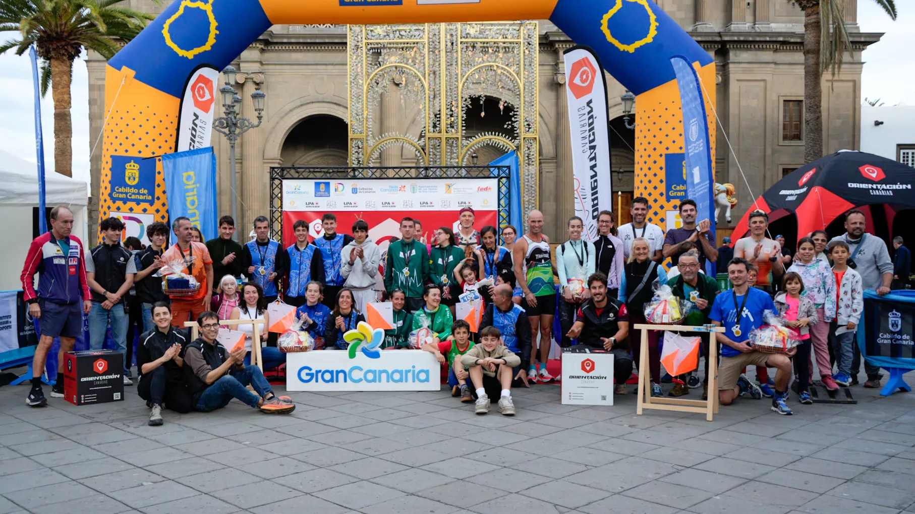  Podio conjunto de la LPA City Race Euro Tour que se disputó en Año Nuevo en Las Palmas de Gran Canaria. / AH