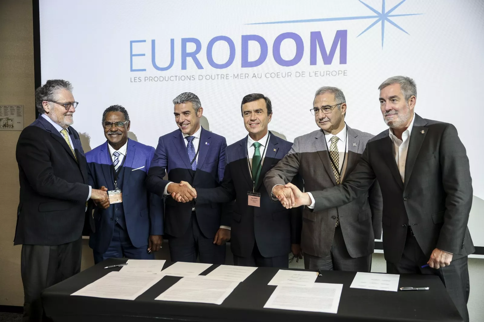 Sánchez respalda a Clavijo y defenderá en Bruselas el estatus RUP y los fondos para Canarias. AH