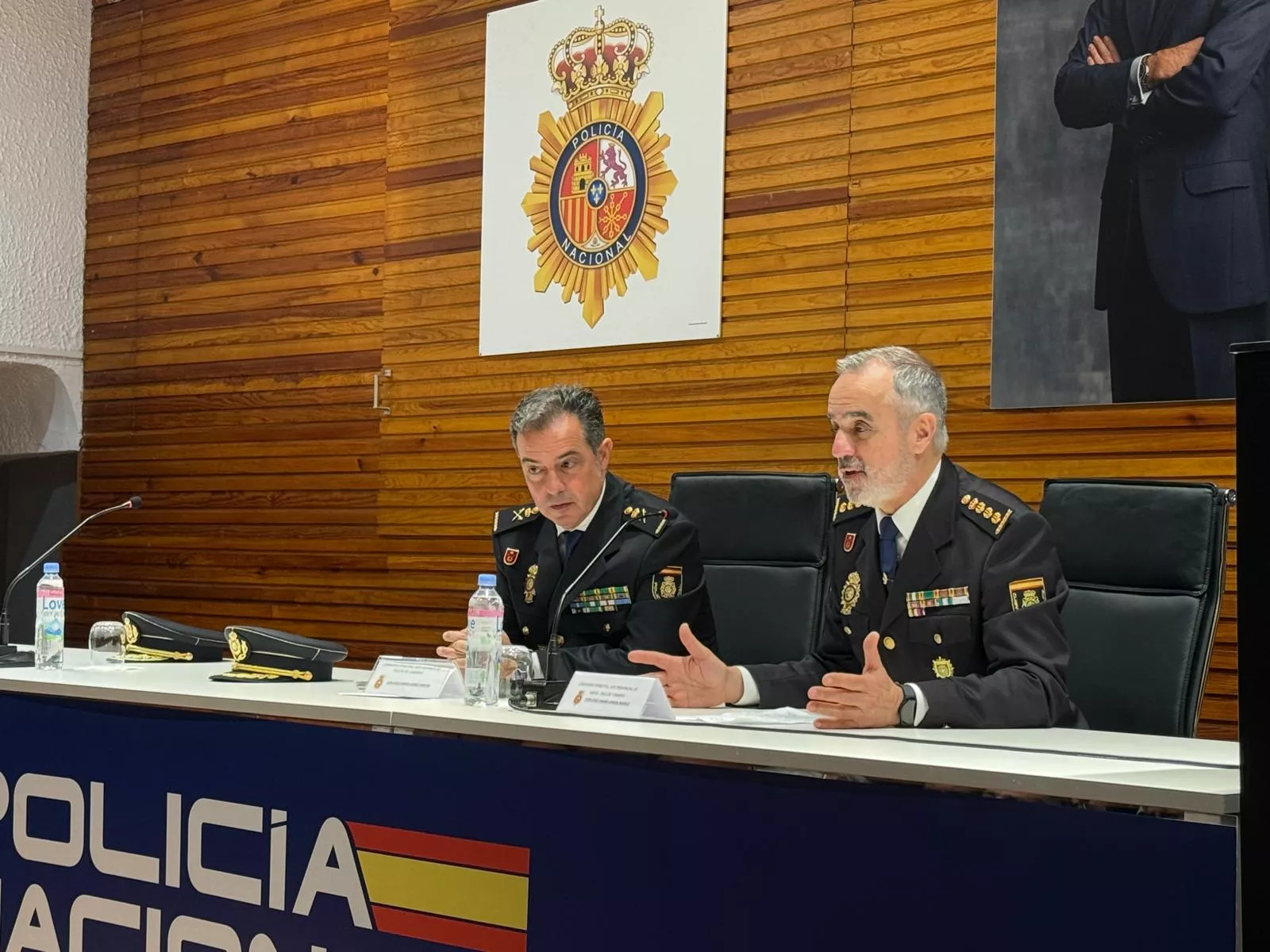 La Policía Nacional de Santa Cruz de Tenerife presenta a su nuevo jefe provincial, el comisario principal Jesús María García Muñoz. / POLICÍA NACIONAL