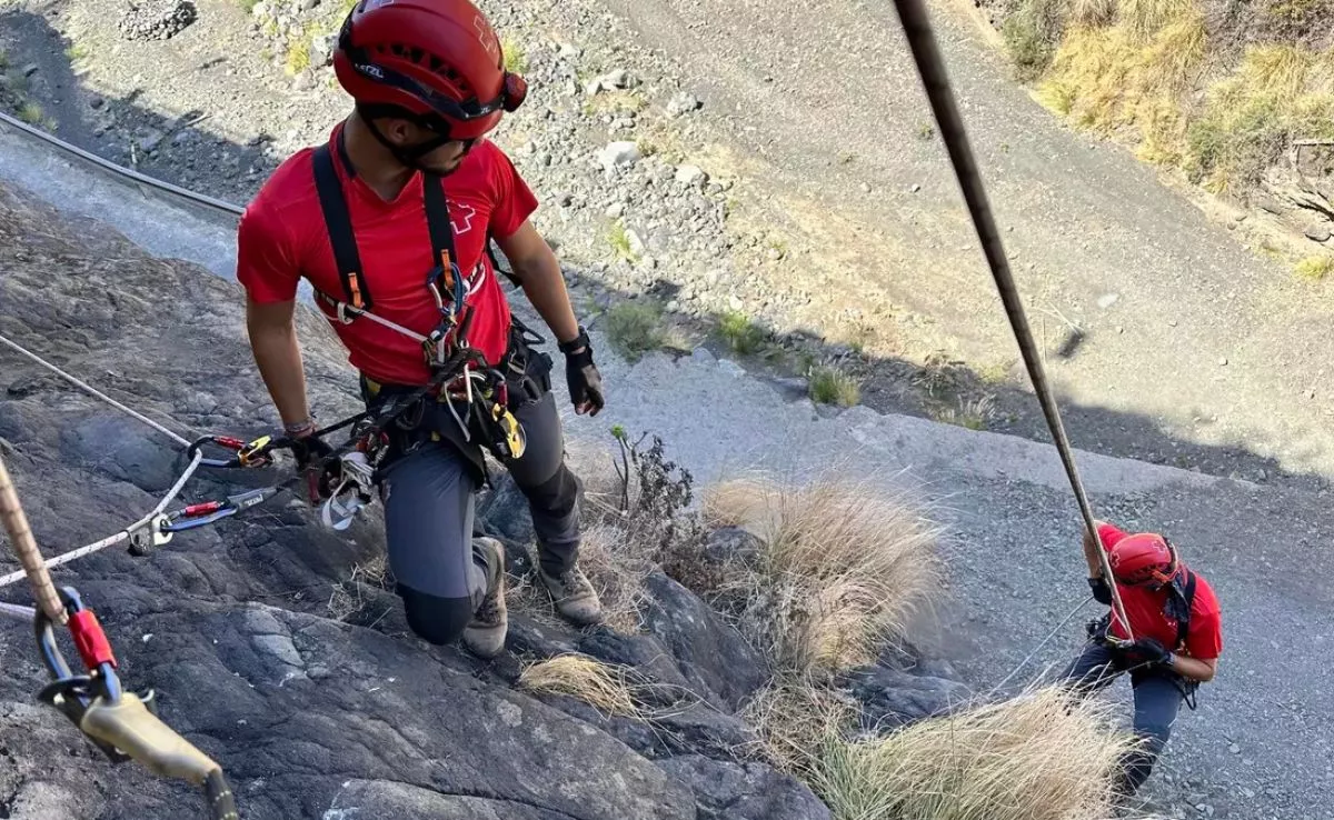 Personal de los Equipos de Respuesta Inmediata en Emergencias (ERIE) de Cruz Roja en un entrenamiento. /Cruz Roja