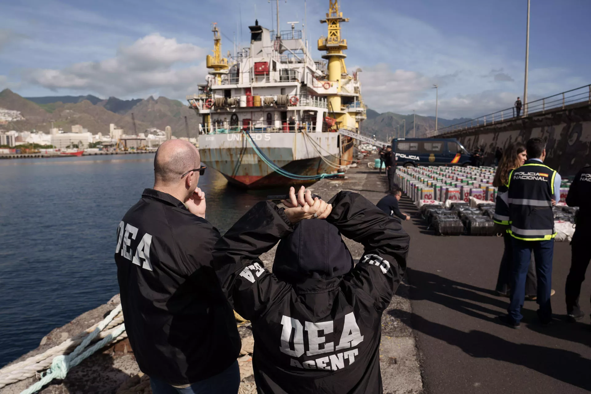 El carguero 'United S.' apresado por la Policía y la Armada Española a 535 kilómetros de Canarias con la colaboración de la agencia antidrogas de Estados Unidos (DEA), con casi 10 toneladas de cocaína./ EFE - RAMÓN DE LA ROCHA