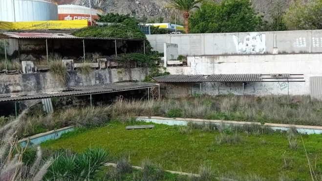 Una de las piscinas del antiguo balneario|AH
