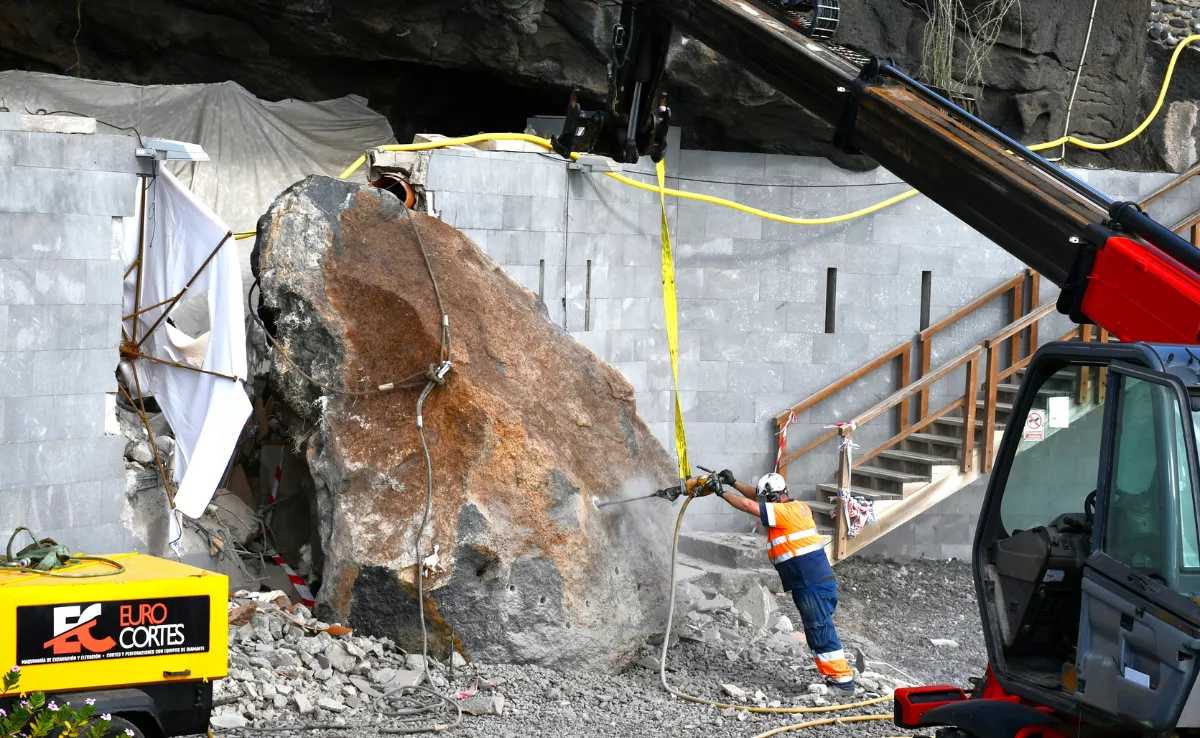 Trabajos de reconstrucción en Tabaiba / AYUNTAMIENTO DE EL ROSARIO