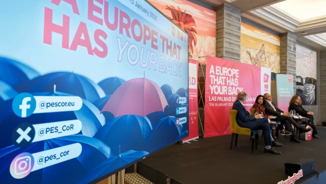 Imagen del encuentro entre socialistas europeos / EFE - ÁNGEL MEDINA G.