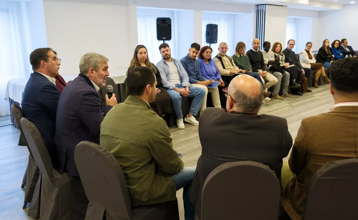 Coalición Canaria reúne a organizaciones para hablar de la migración / EFE - ÁNGEL MEDINA G.