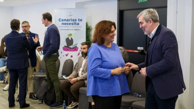 Coalición Canaria reúne a organizaciones para hablar de la migración / EFE - ÁNGEL MEDINA G. Coalición Canaria reúne a organizaciones para hablar de la migración / EFE - ÁNGEL MEDINA G.