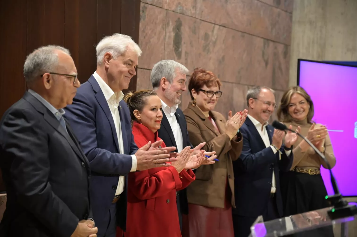 Firma del convenio de Dependencia en la provincia Santa Cruz de Tenerife. / GOBIERNO DE CANARIAS