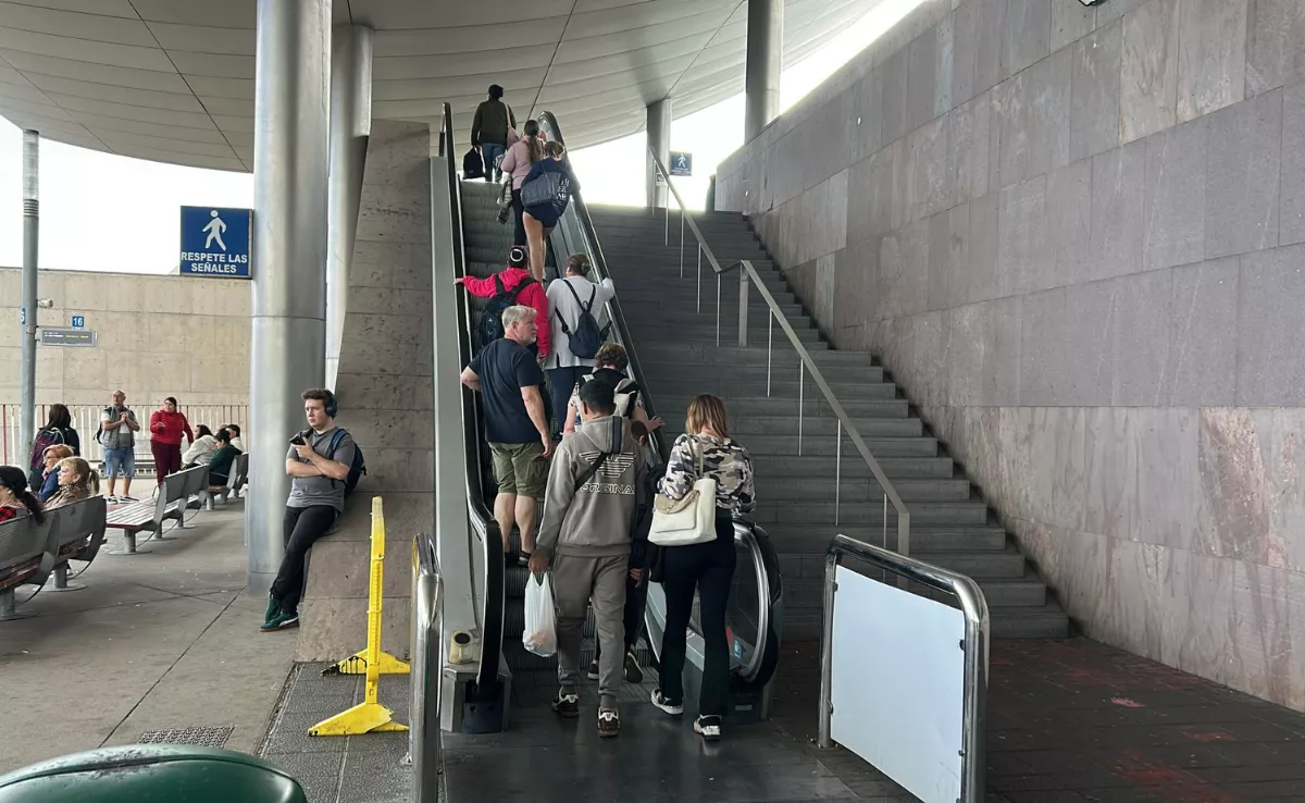 Escaleras mecánicas del intercambiador de Santa Cruz de Tenerife./ CEDIDA