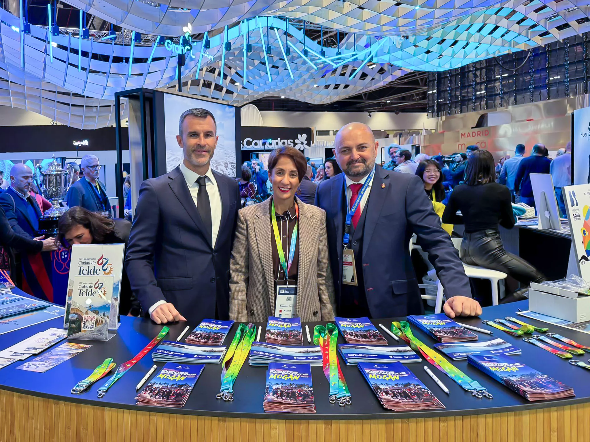 Luis Becerra, Onalia Bueno y Carlos Álamo. / CEDIDA