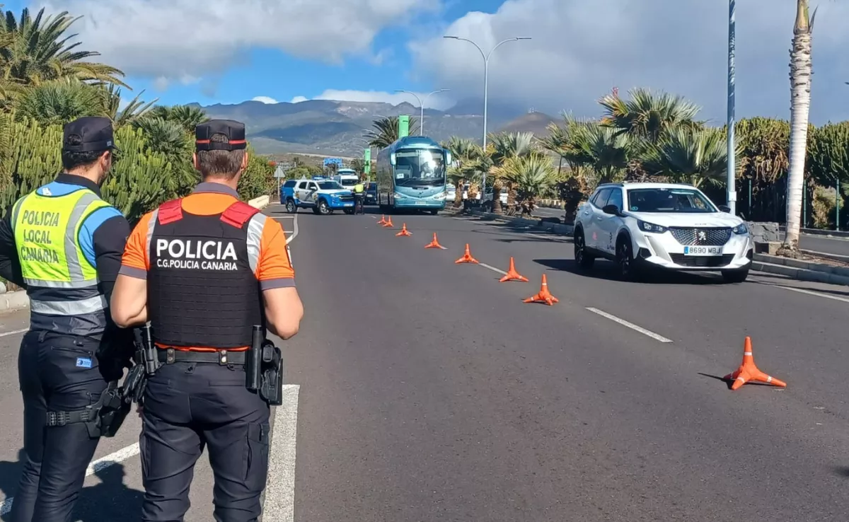 Dispositivo de vigilancia en el aeropuerto Tenerife Sur. / AYUNTAMIENTO DE GRANADILLA DE ABONA