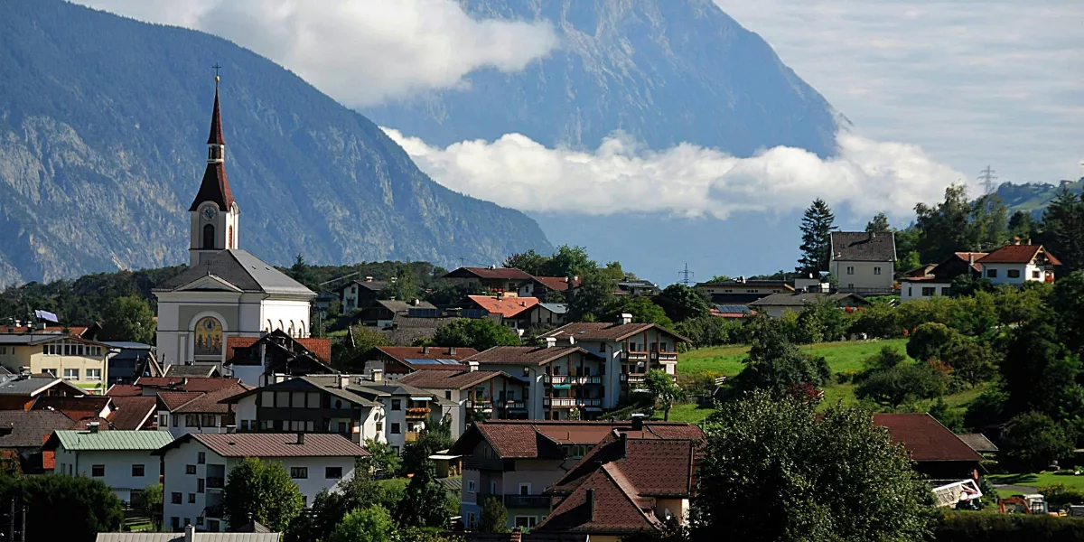 Imagen genérica de un pueblo pequeño / PEXELS