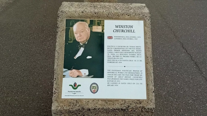 Monolito Winston Churchill