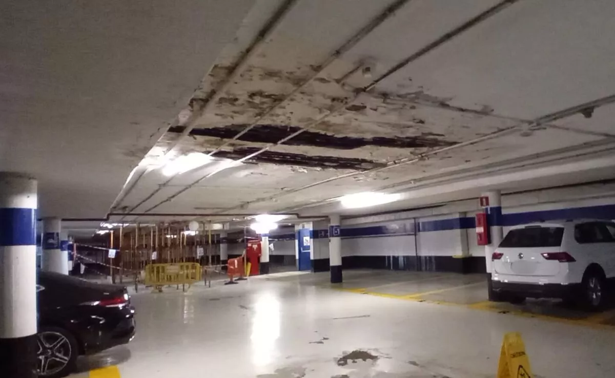 Parking de la plaza de España, en Santa Cruz de Tenerife./ AH