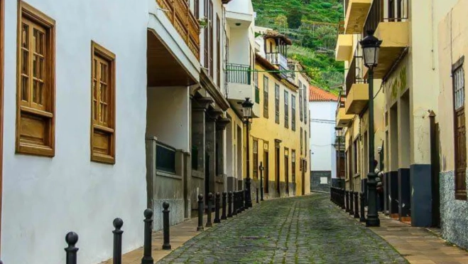 Imagen de una calle de Icod de los Vinos / HOLA ISLAS CANARIAS