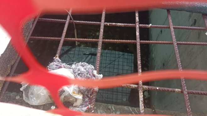 Foto de la estructura y hueco para los ascensores oxidada e inundada / CEDIDA