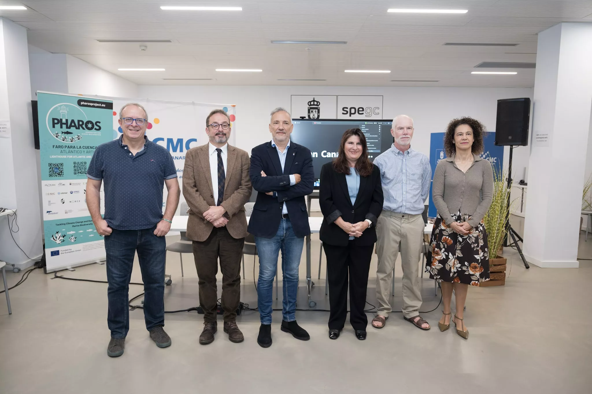 Jaume Piera (CESIC); Raúl García Brink; Javier Franco Hormiga; Julieta Schallenberg; Hordon Dalton (PLOCAN) y Elba Bueno Cabrera. Jaume Piera (CESIC); Raúl García Brink; Javier Franco Hormiga; Julieta Schallenberg; Hordon Dalton (PLOCAN) y Elba Bueno Cabrera.